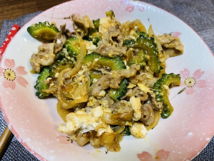 濃いめの味付けで豆腐を入れても美味しかったです^_^