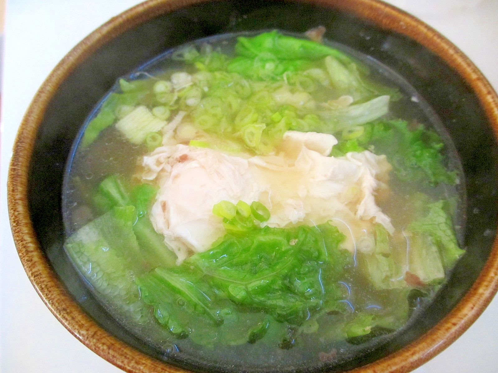 豚肉、卵、レタスのにんにく味噌スープ