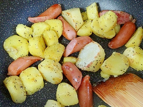 うちのおかず「バジル風味のジャーマンポテト」