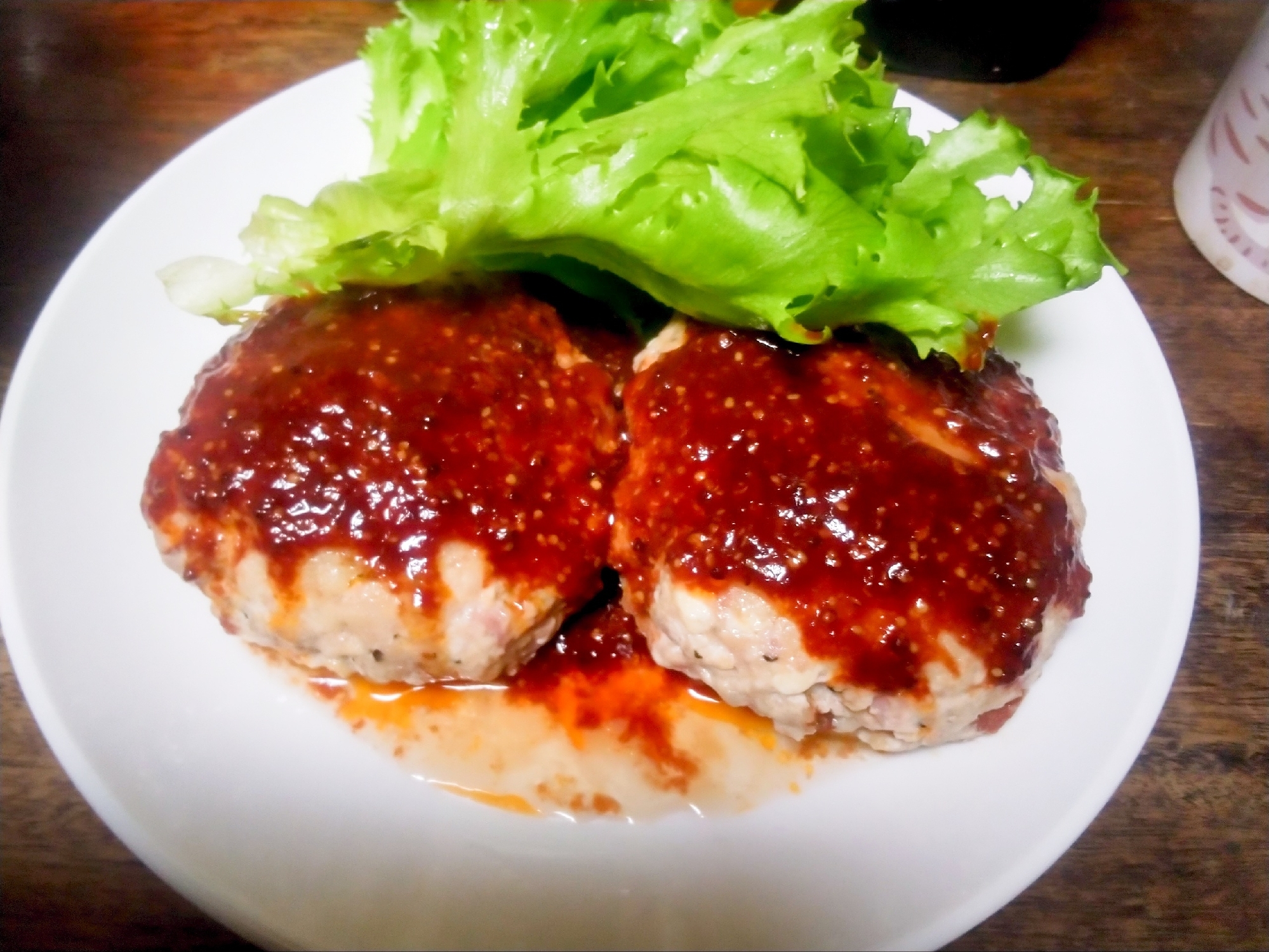 手作りサルシッチャの種でハンバーグのようなもの