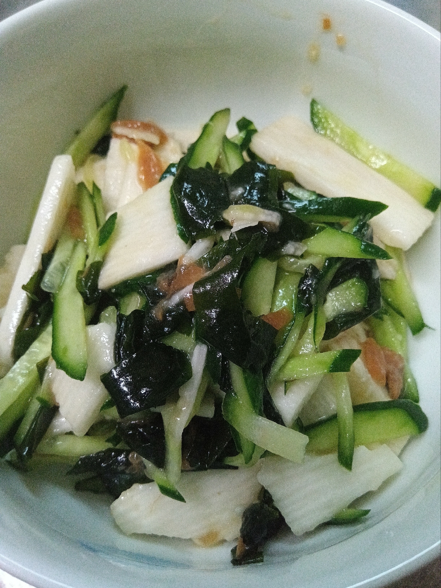 長芋とわかめの梅和え物