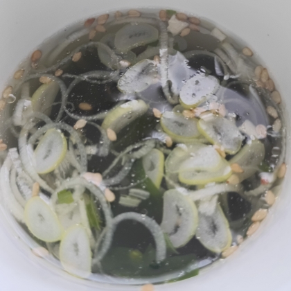すぐ出来る【わかめスープ】