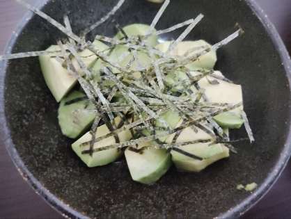 超特急レシピ♡豆腐とアボカドと韓国海苔のサラダ