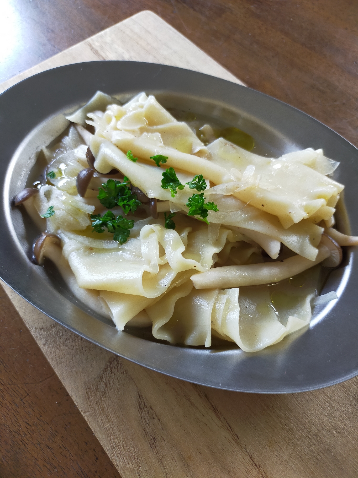 ラザニア用パスタで作るキノコのスープパスタ