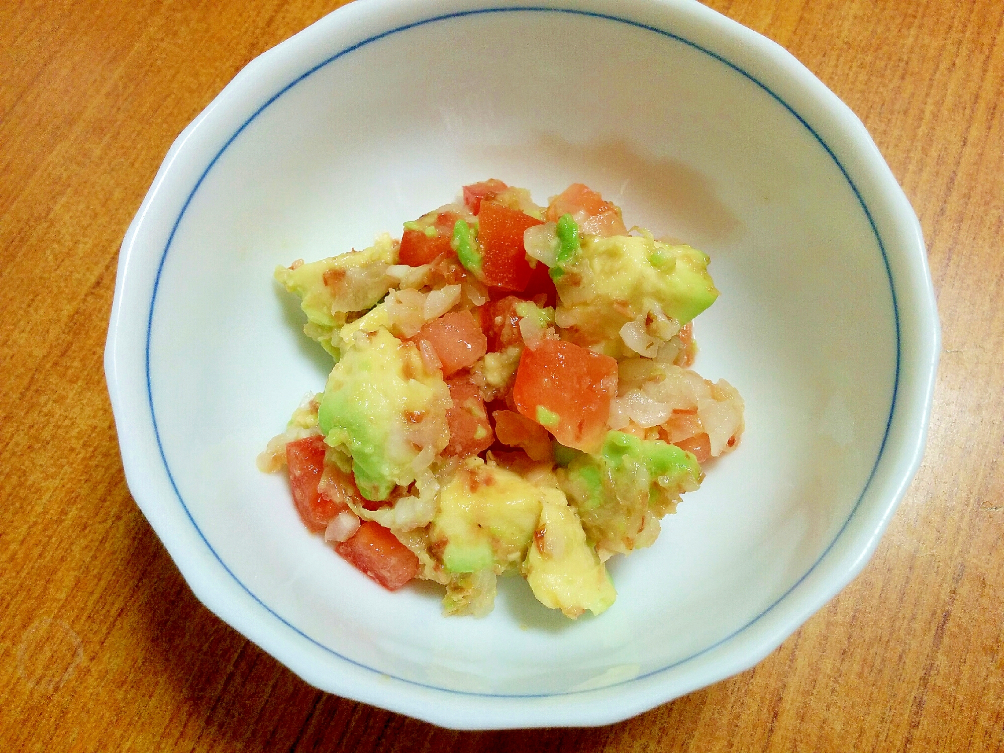 【離乳食】アボカドとトマトの和風サラダ