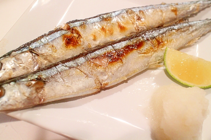 【コツ】下処理で美味しさアップ！秋刀魚の塩焼き