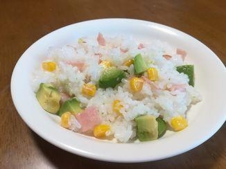 アボカドとコーンのピラフ