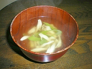 生姜の鶏がらスープ