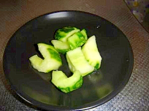 超簡単で美味！きゅうりの漬物