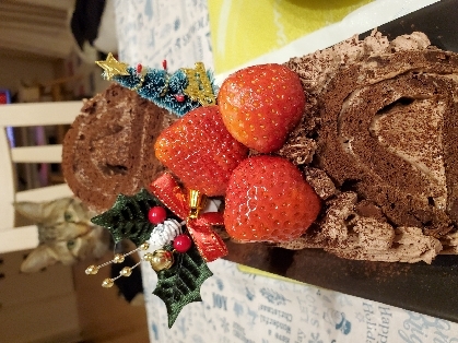 天板があわず多めで作りましたが、スポンジが薄くなってしまいました！でもはじめてにしては上手に作れました！ありがとうございました(^^)v