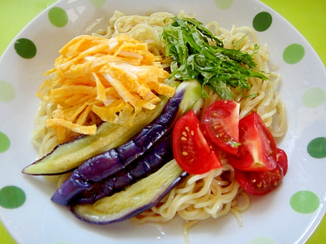 蒸し茄子と大葉トマトの冷やし中華 レシピ 作り方 By Mint 楽天レシピ 蒸し茄子と大葉トマトの冷やし中華 レシピ 作り方 By Mint 楽天レシピ