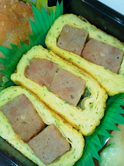 チキンハンバーグin卵焼き～マヨ風味～