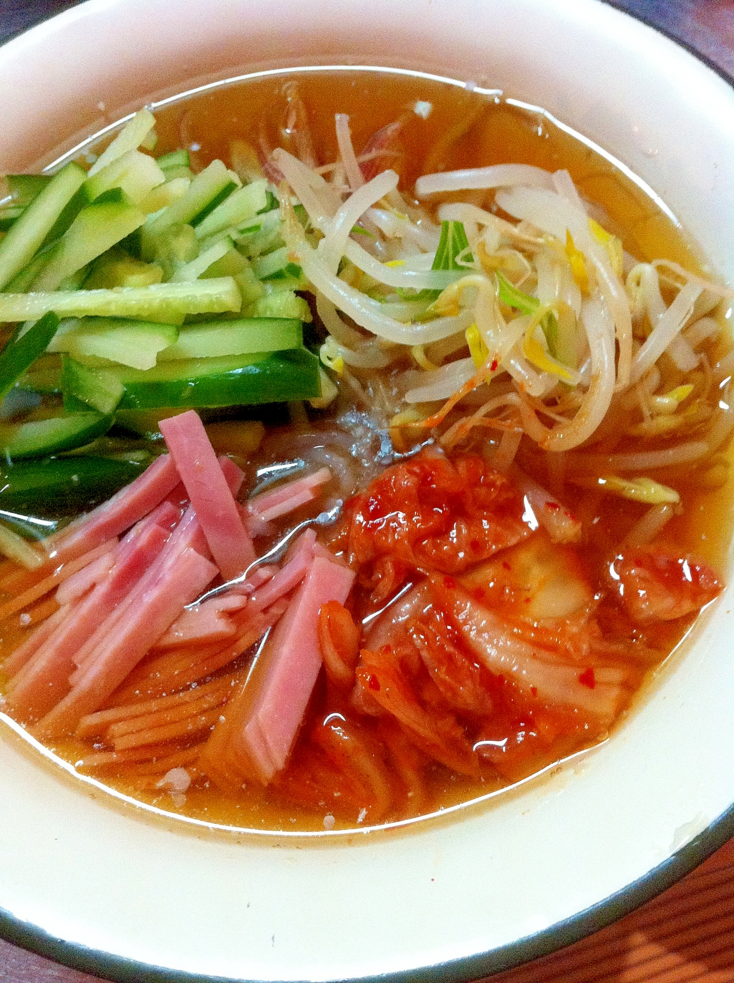 糸こんにゃくで韓国風冷麺