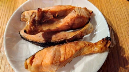 焼き鮭☆レンジ→フライパンで後片付けもラクラク♪