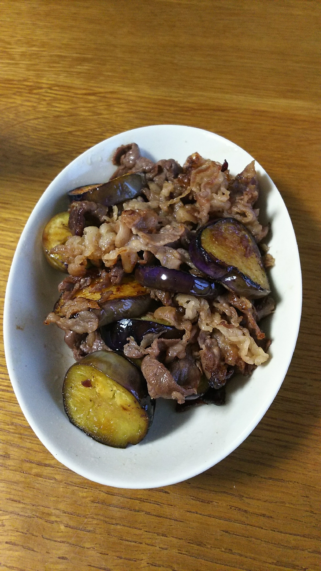 なすびと牛肉の醤油炒め物