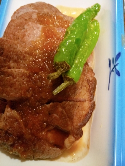 ステーキを焼いた後の脂を使って　にんにく醤油ソース