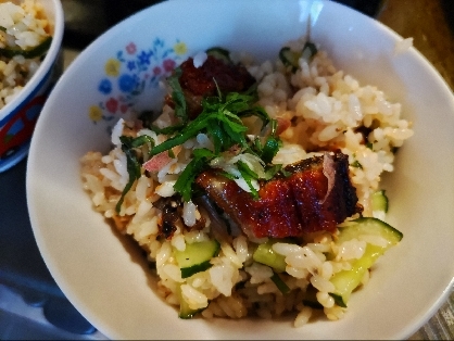 うな丼とはまた違った美味しさで、子どもたちが大喜びで食べました！