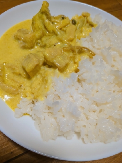 たっぷり❀きのこと鶏もも肉のミルクカレー