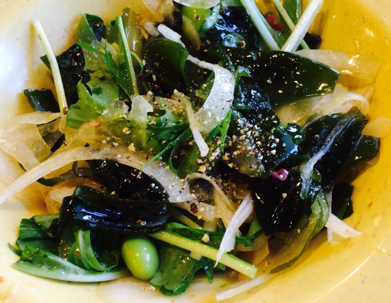 玉ねぎと水菜と枝豆入り海藻サラダ