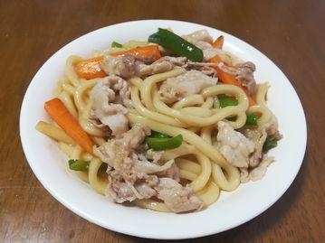 豚バラ焼きうどん