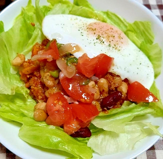 カリッと豆トッピングのタコライス