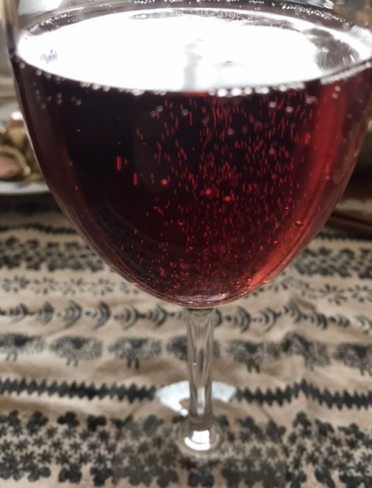 ぐびぐびシリーズ第12段　赤ワインと発泡日本酒
