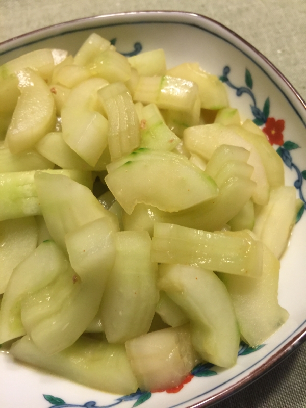 大きいきゅうりの肉味噌炒め