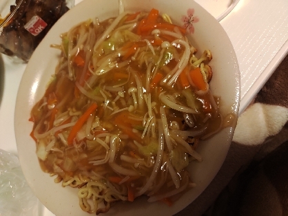 焼きそば麺が大量にありアレンジして食べたかったところとてもいいレシピを見つけました！
はじめてつくりましたがとてもおいしくつくれました！ありがとうございます♪