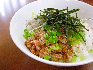 納豆とろろ丼