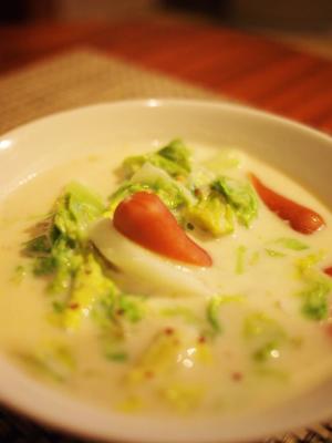 蜂蜜で濃厚*ウインナーと春キャベツのクリームスープ