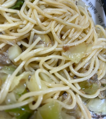 小松菜と豚挽き肉のごま味噌パスタ