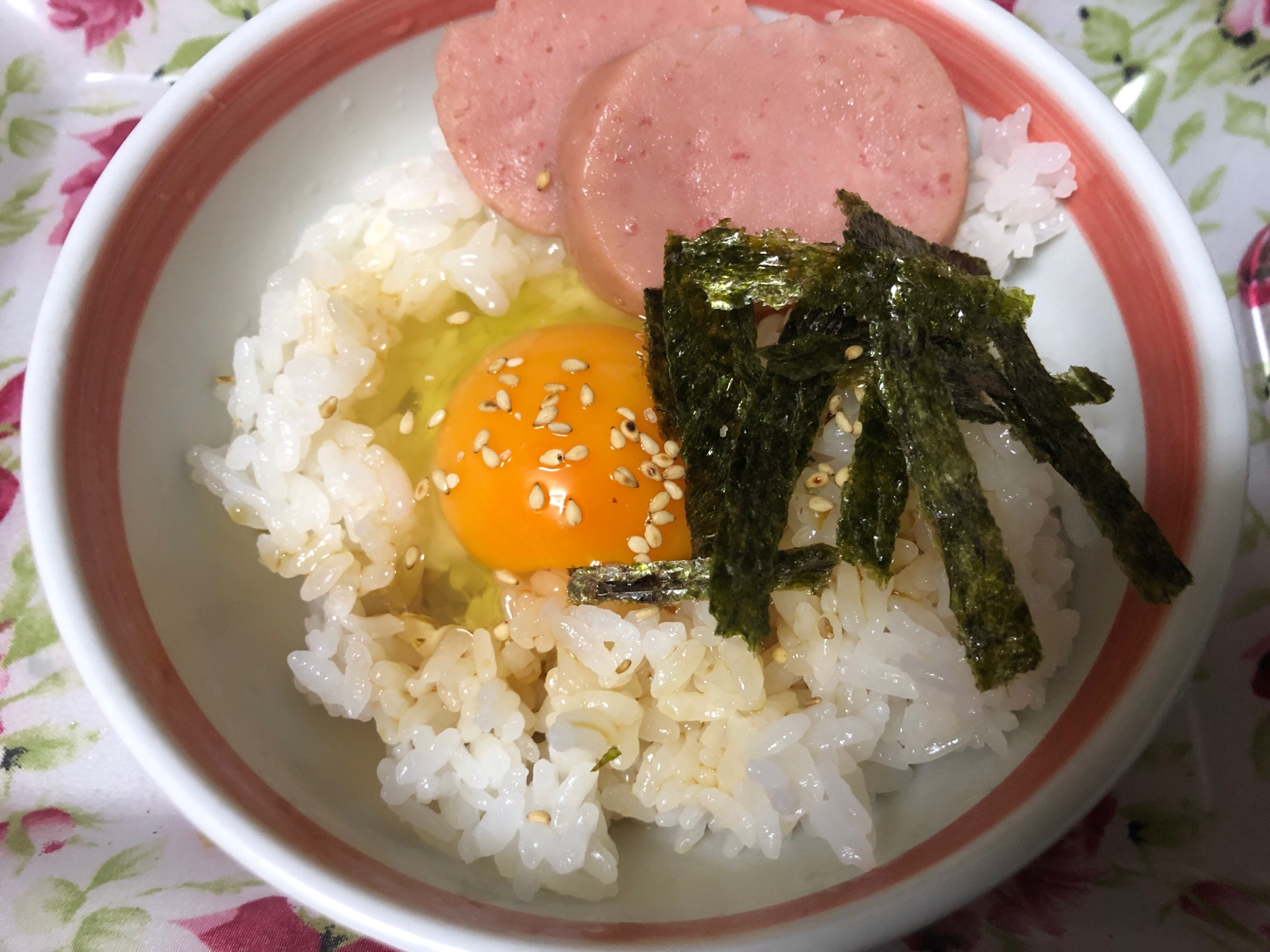 スパムでボリューミー卵かけご飯