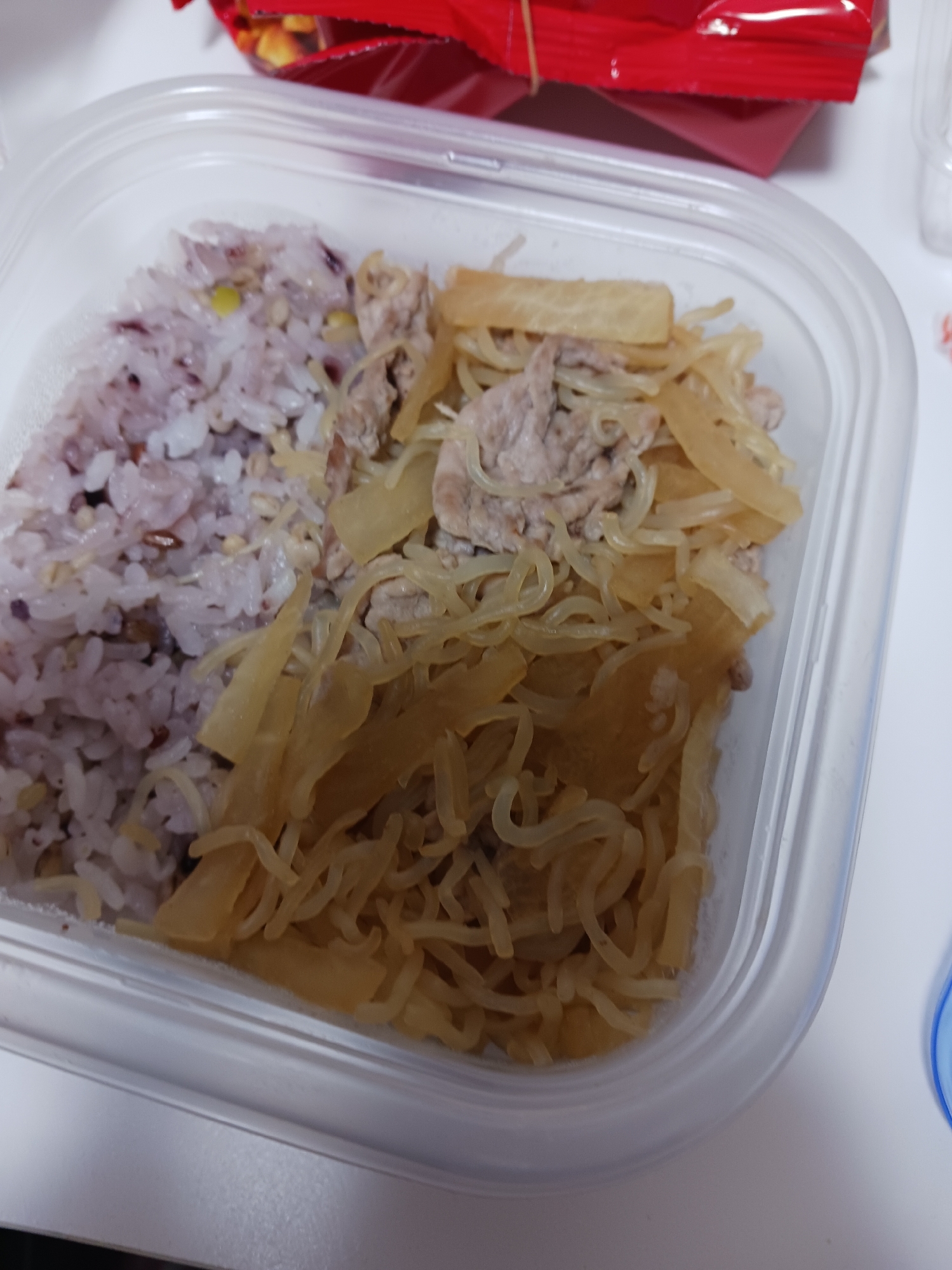 糸こんにゃくの炒め物