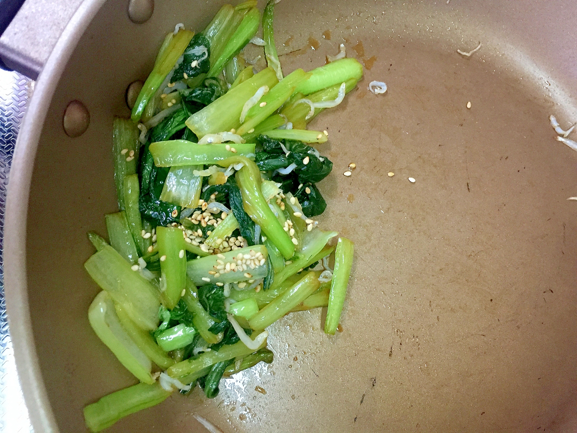 簡単美味しい!小松菜とジャコの炒め物