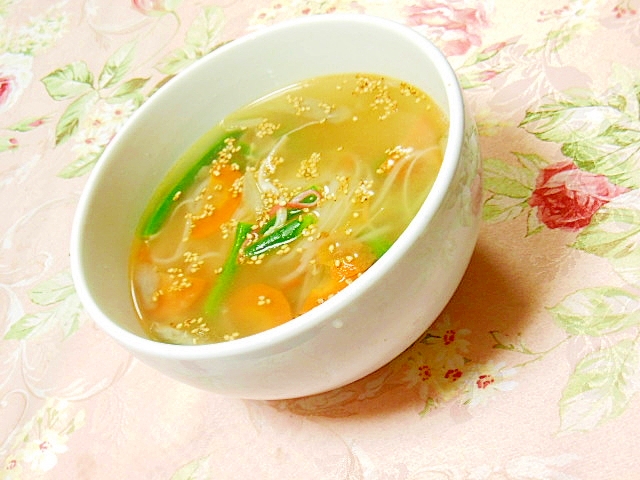 ダシダｄｅ❤彩り野菜のセンレック（米麺）スープ❤