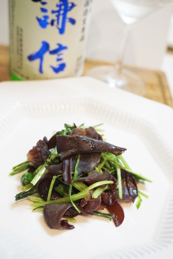 【熊本食材使用】魚醤風味壬生菜と木耳のホットサラダ