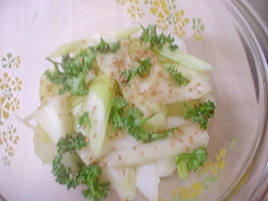 セロリとパセリの簡単サラダ レシピ 作り方 By デブネコたん W ノ 楽天レシピ セロリとパセリの簡単サラダ レシピ 作り方 By デブネコたん W ノ 楽天レシピ