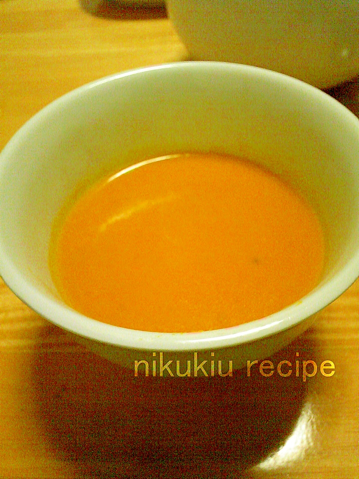 簡単おいしい！濃厚クリーミーなかぼちゃスープ