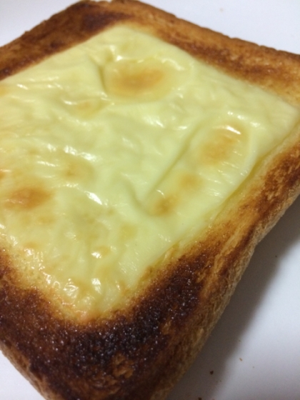 朝ごはん、おつまみ、おやつに！チーズハニートースト
