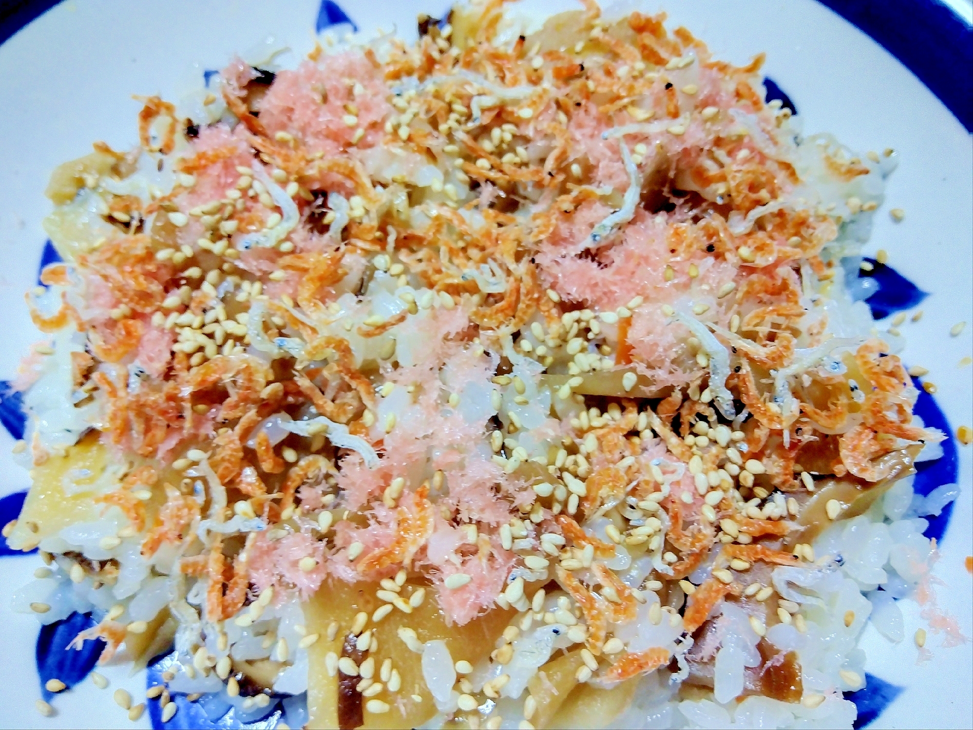 海老ちりめん&桜でんぶの散らし寿司