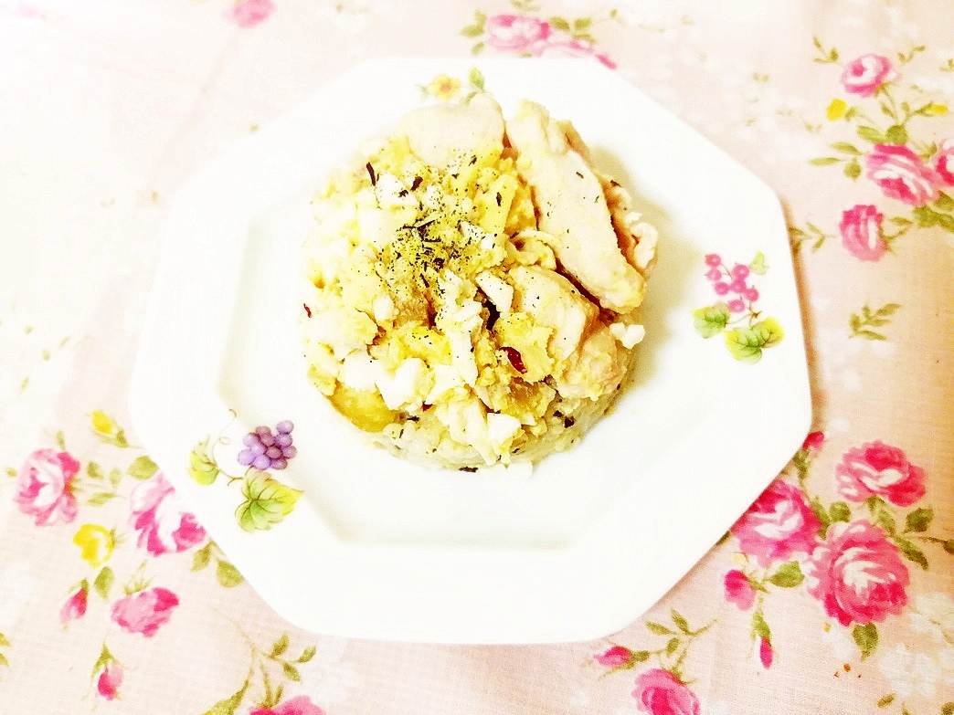 緑茶風味♪蒸し鶏と卵ペーストの押し寿司