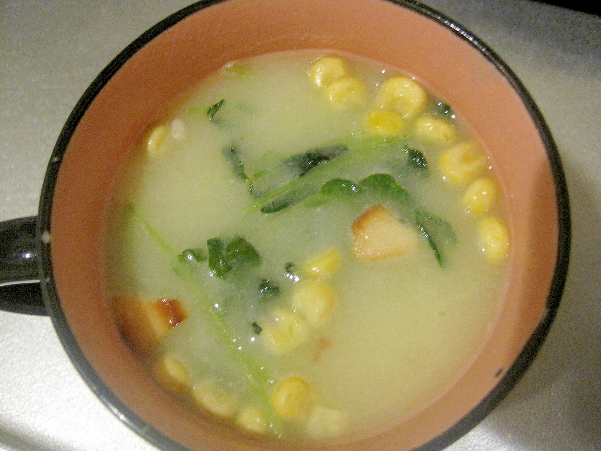 豆苗のコーンスープ