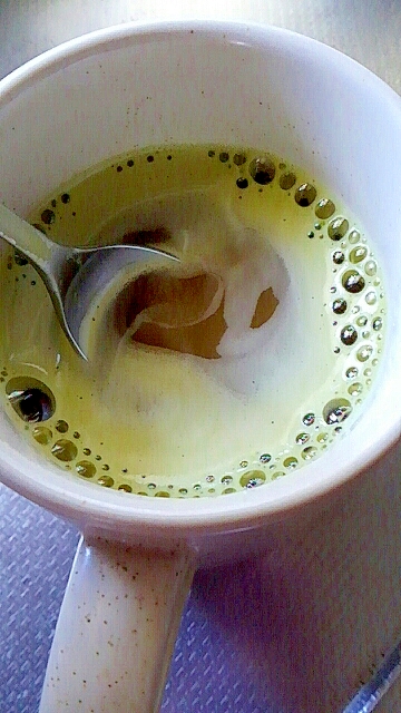 抹茶パウダーで★簡単グリーンコーヒー