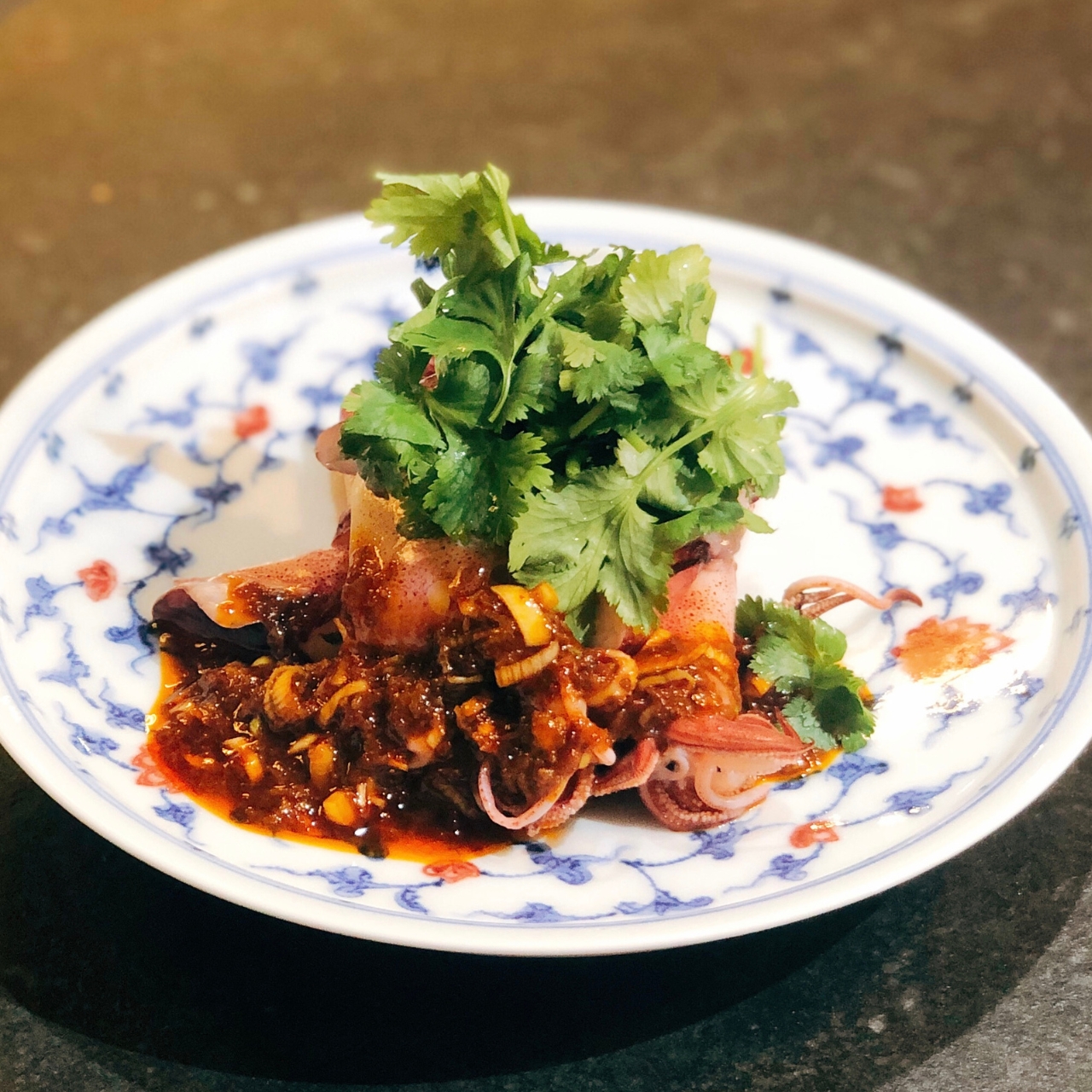 【麻辣魷魚】ヤリイカの麻辣ソースがけ