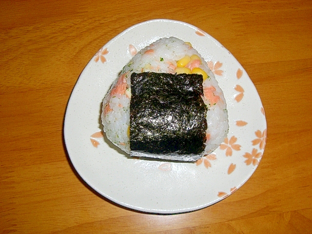 北海道★鮭・コーン・チーズの混ぜ混ぜおにぎり