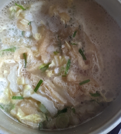 白菜と油揚げの味噌汁