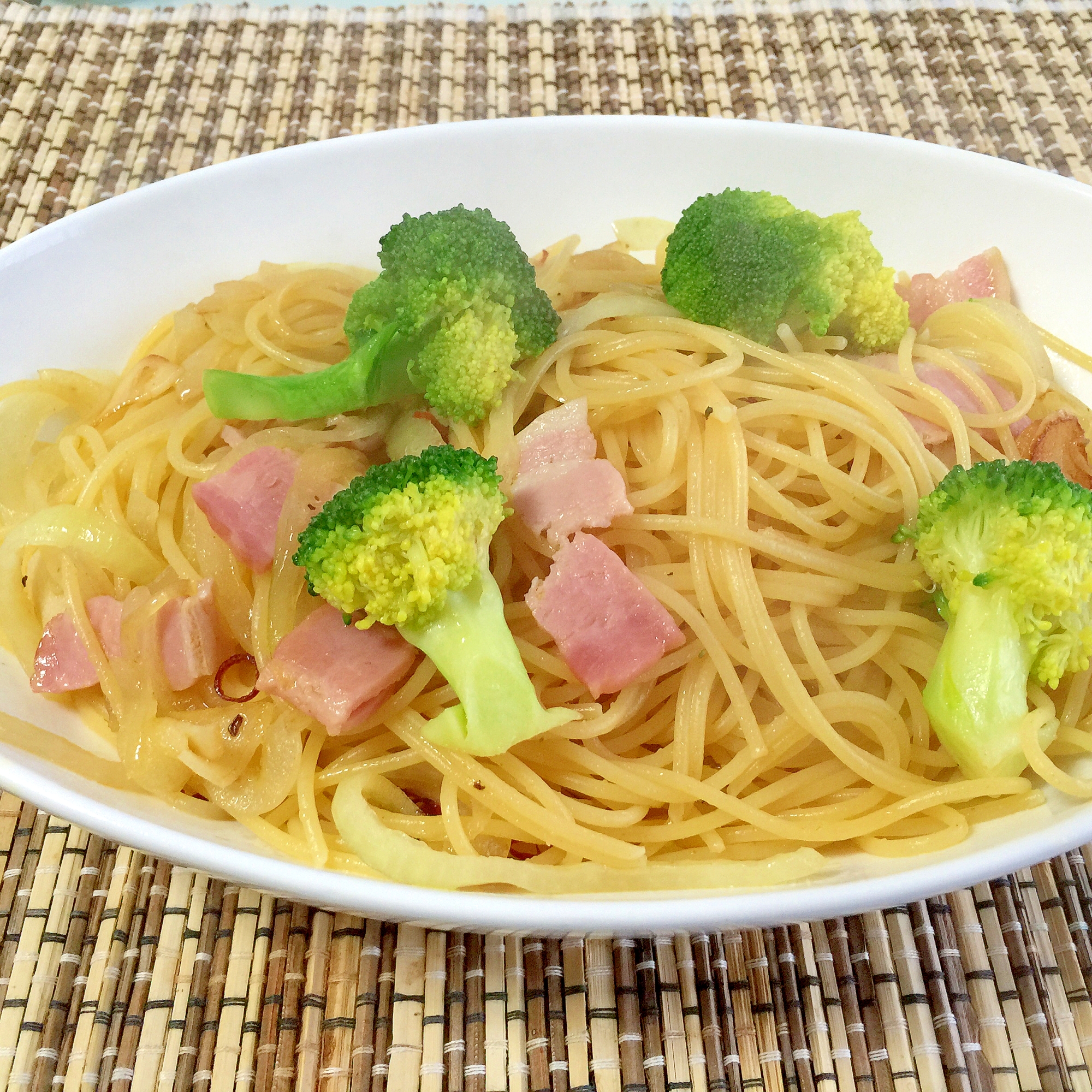 お手軽ベーコンとブロッコリーのパスタ❤︎