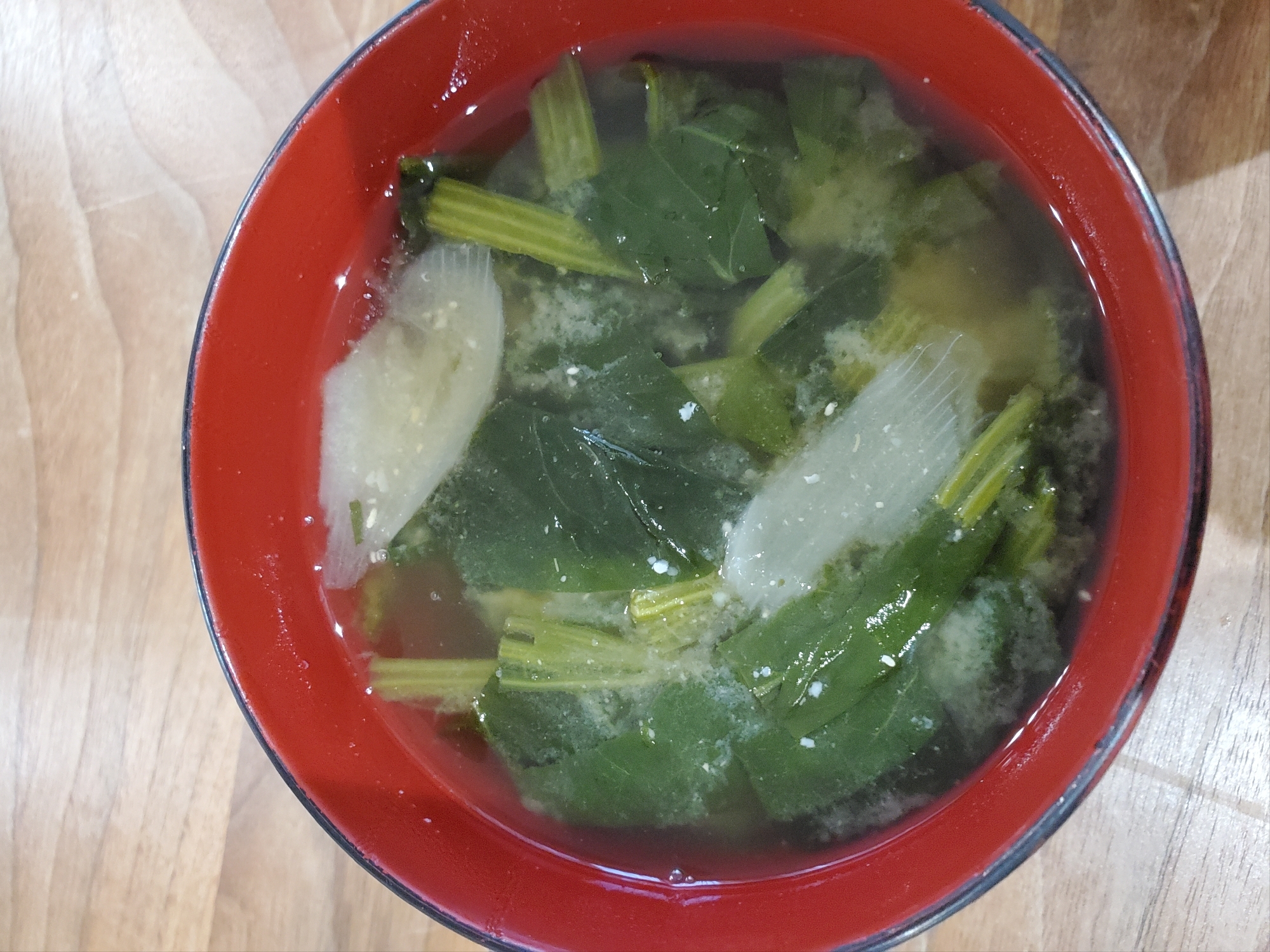 ほうれん草、新玉ねぎの味噌汁