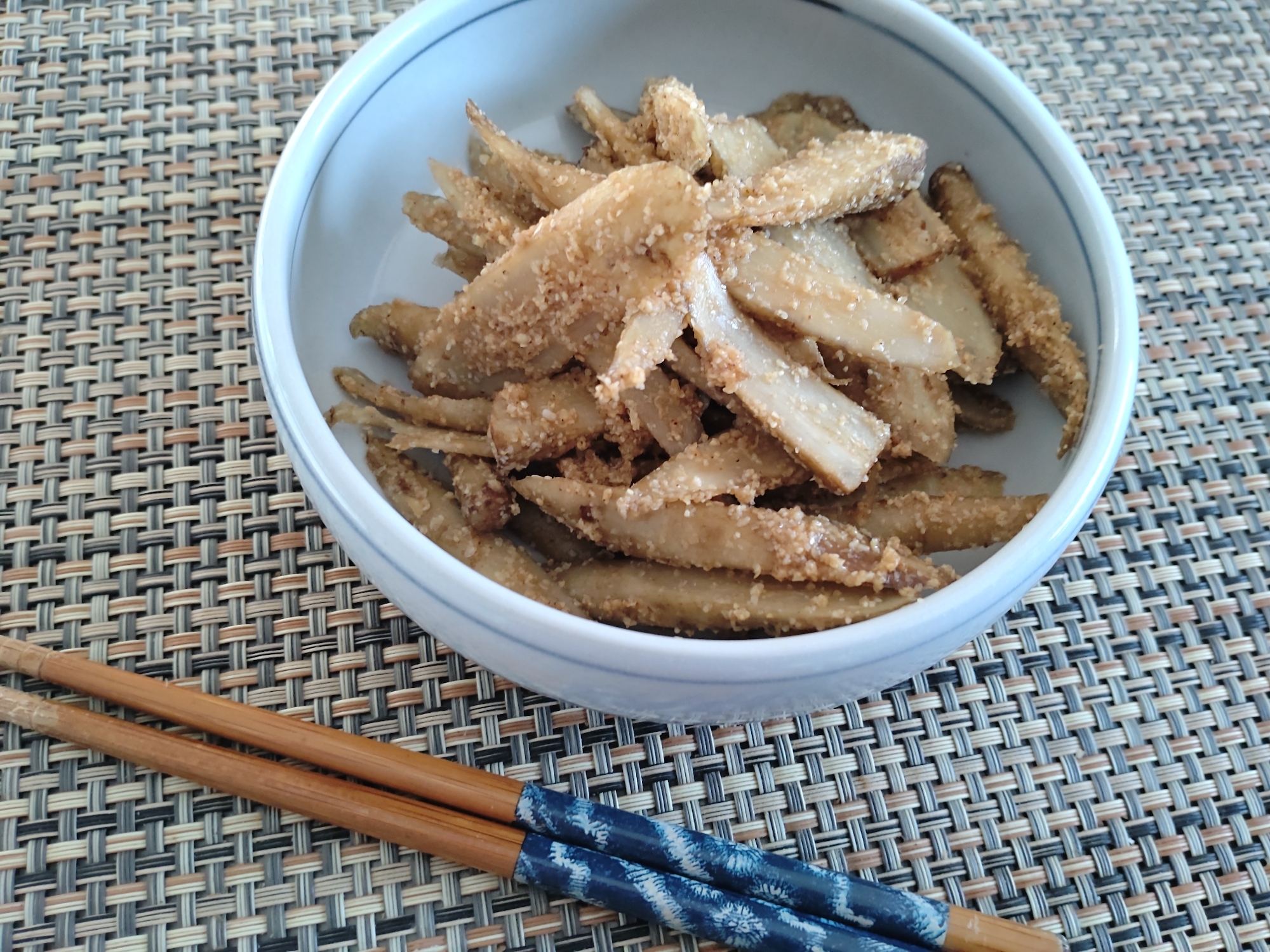 レンチンで簡単！ごぼうのごま和え