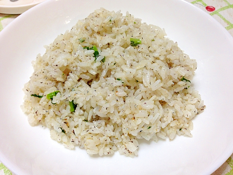 【和風】釜揚げしらすとゆかりの焼き飯